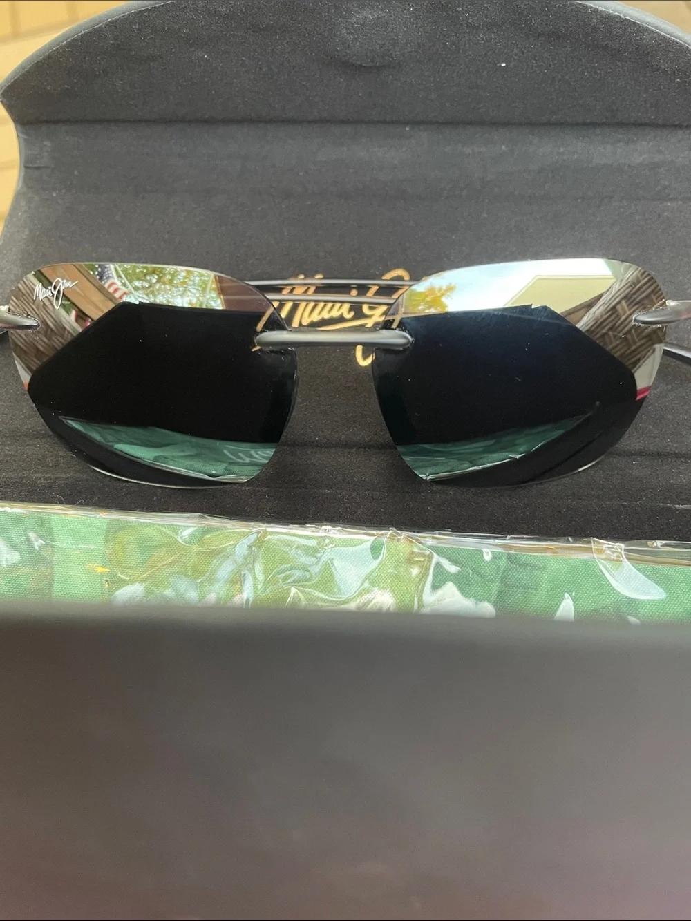 Maui Jim Rimless Sunglasses in Black with Gradient Smoke Lenses